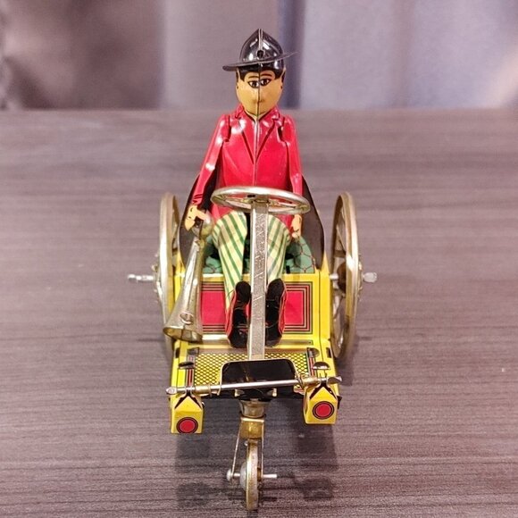 Paya Tin Toy Three Wheel Car. 5" Vintage - Picture 2 of 6